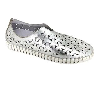 Eric Michael Inez Slipon